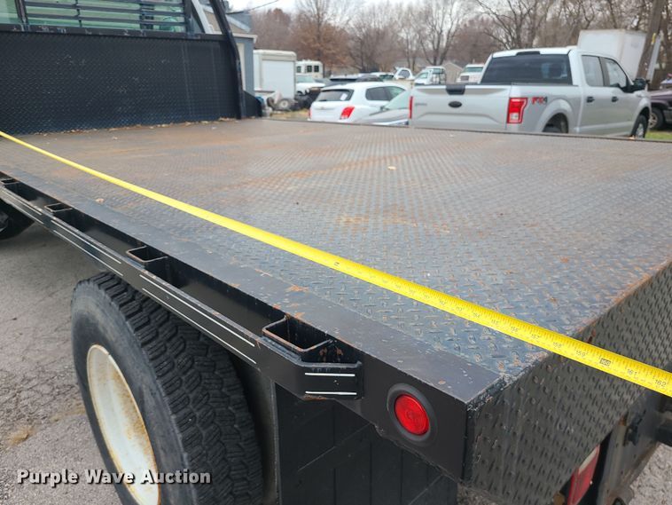 image for item DK4170 2000 Ford F750  flatbed truck