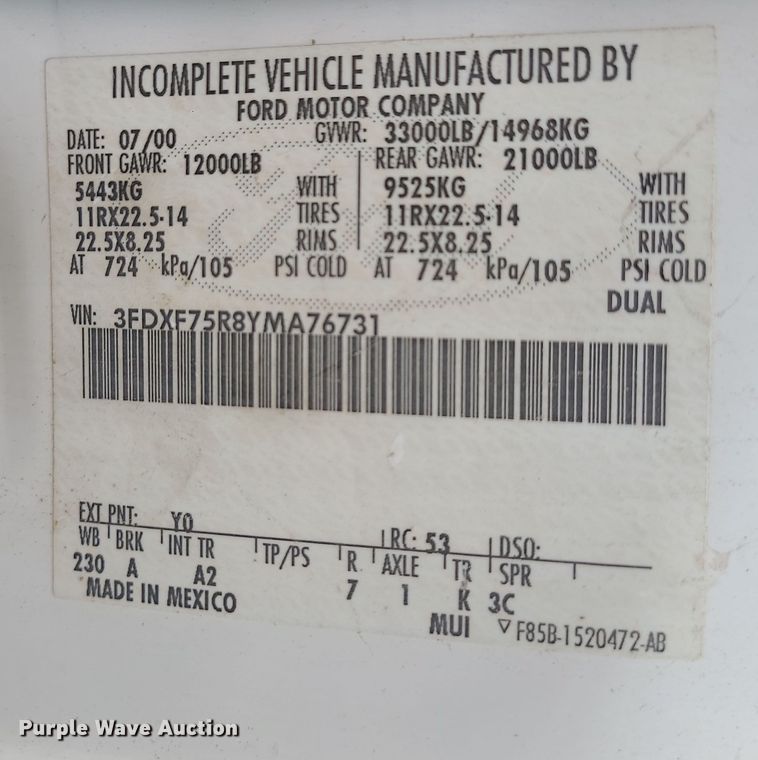 image for item DK4170 2000 Ford F750  flatbed truck