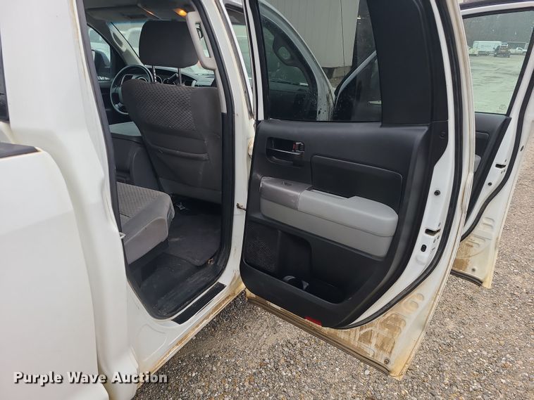 image for item DK4180 2013 Toyota Tundra  Double Cab pickup truck