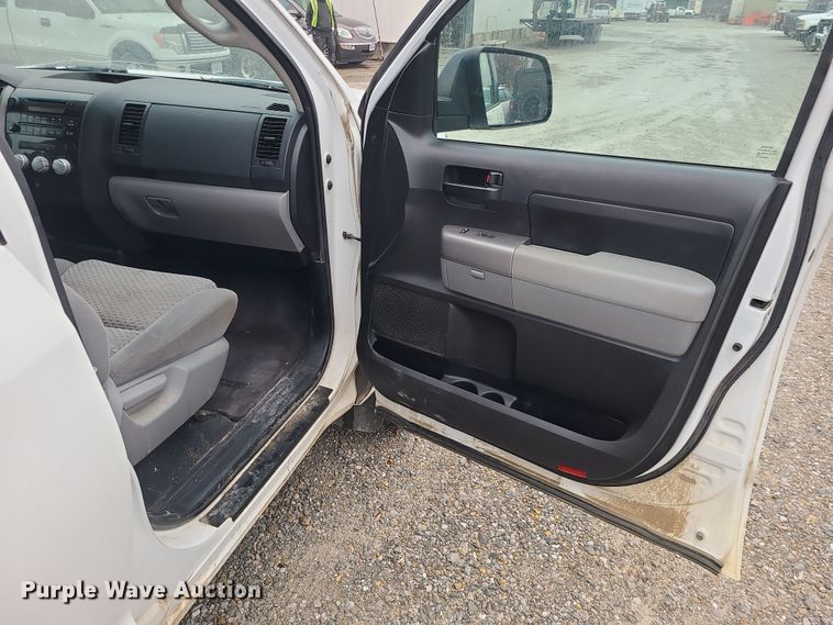 image for item DK4180 2013 Toyota Tundra  Double Cab pickup truck