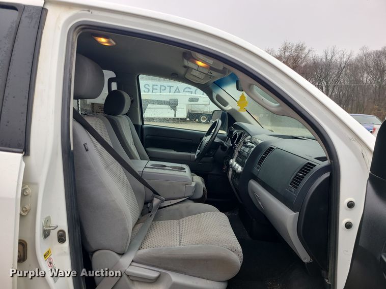 image for item DK4180 2013 Toyota Tundra  Double Cab pickup truck