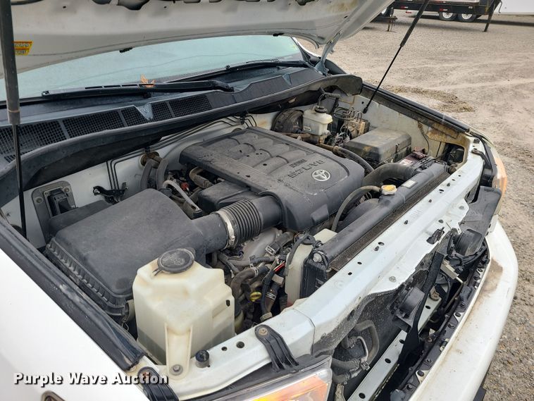 image for item DK4180 2013 Toyota Tundra  Double Cab pickup truck