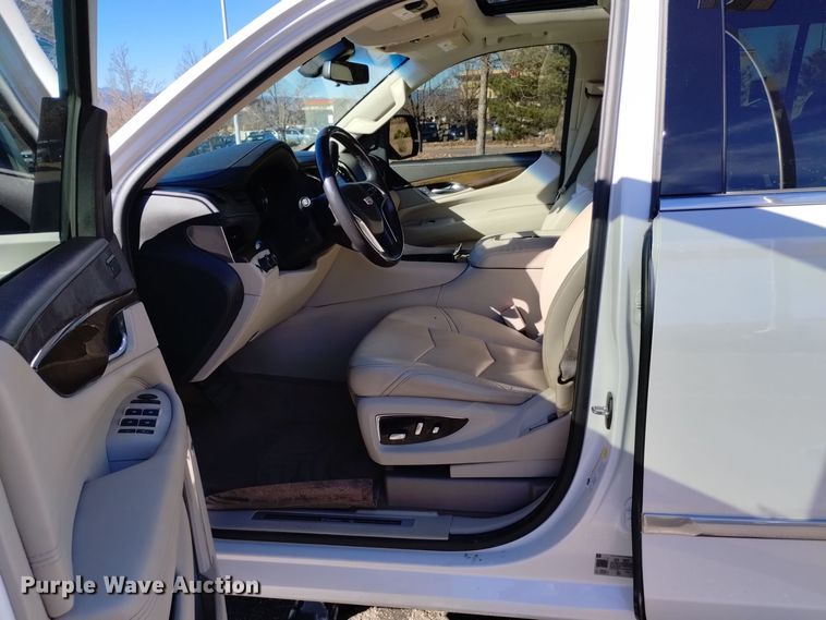 image for item DK8912 2018 Cadillac Escalade ESV Premium  SUV