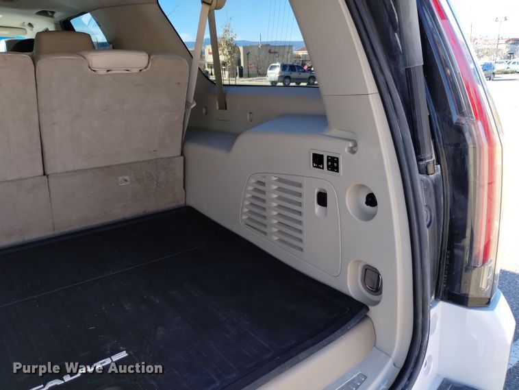 image for item DK8912 2018 Cadillac Escalade ESV Premium  SUV