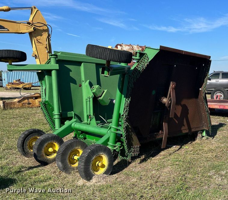 image for item DM2004 John Deere  batwing rotary mower