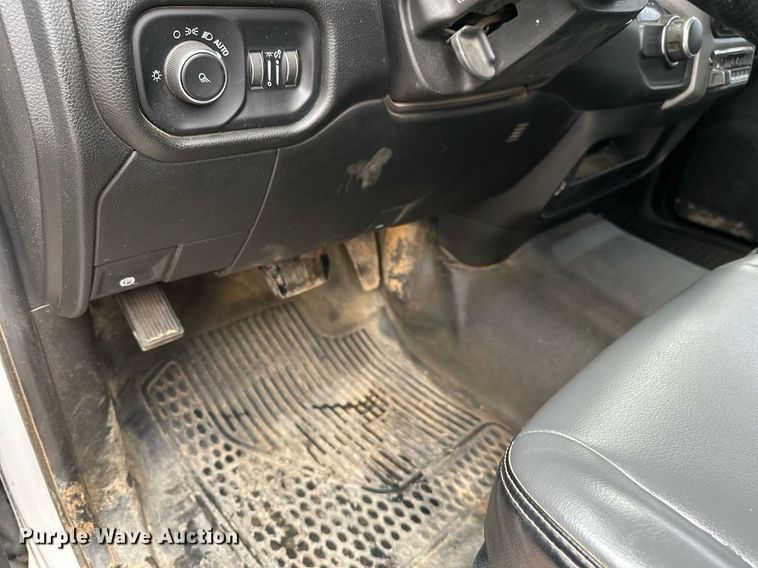 image for item DN0491 2019 Dodge Ram 2500HD  Crew Cab pickup truck