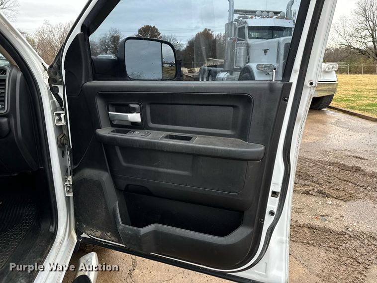 image for item DN0491 2019 Dodge Ram 2500HD  Crew Cab pickup truck