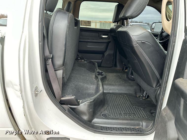 image for item DN0491 2019 Dodge Ram 2500HD  Crew Cab pickup truck