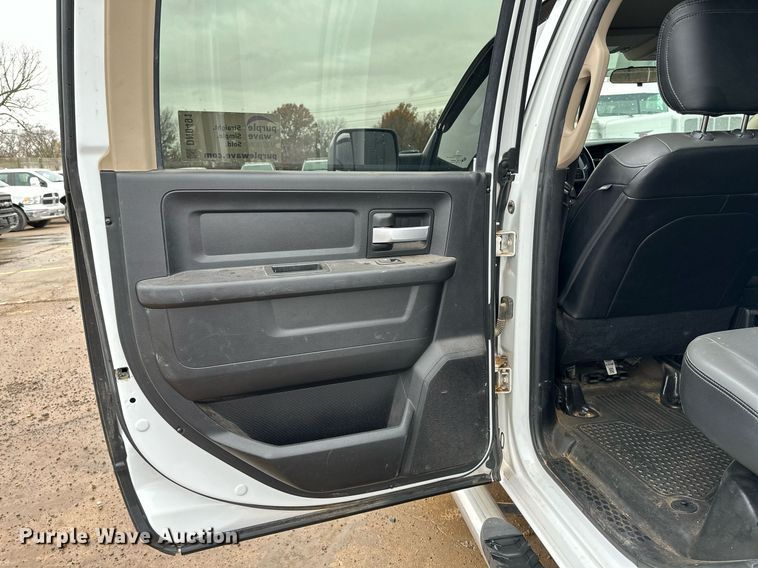 image for item DN0491 2019 Dodge Ram 2500HD  Crew Cab pickup truck