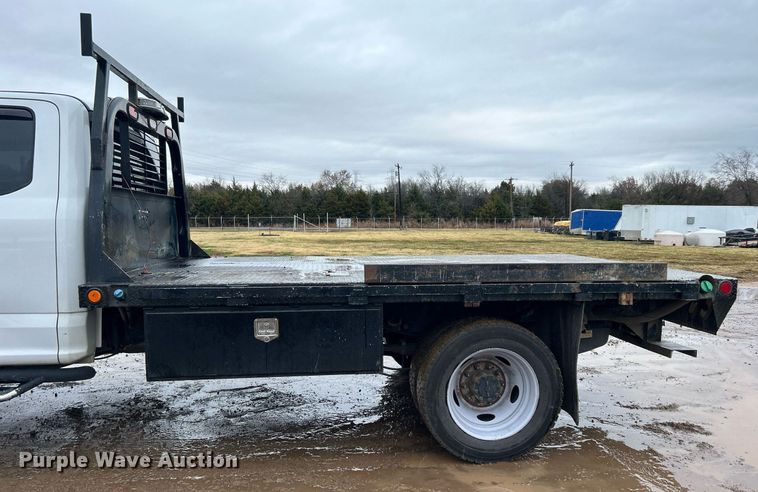 image for item DN0492 2019 Ford F550 XL  SuperCab flatbed truck