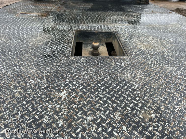 image for item DN0492 2019 Ford F550 XL  SuperCab flatbed truck