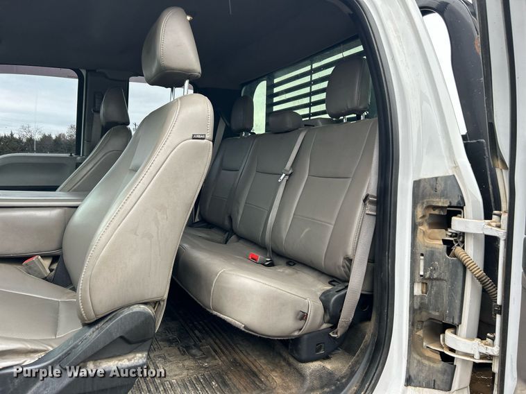 image for item DN0492 2019 Ford F550 XL  SuperCab flatbed truck