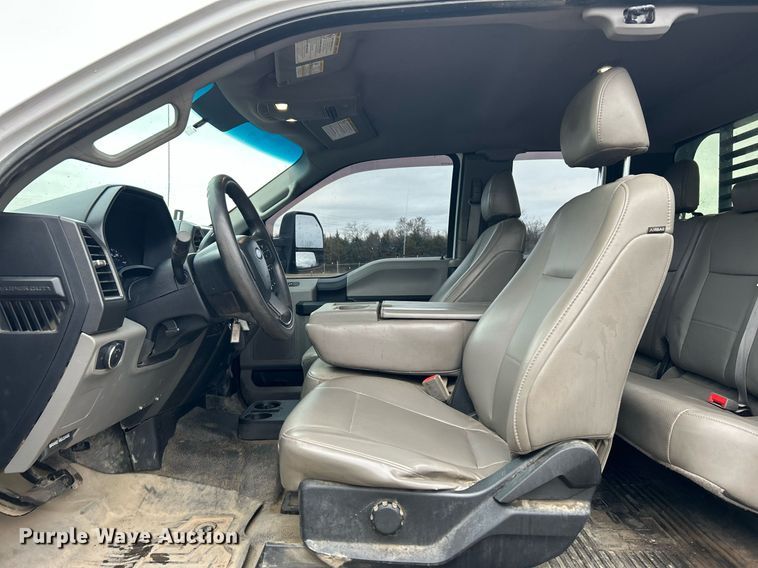 image for item DN0492 2019 Ford F550 XL  SuperCab flatbed truck