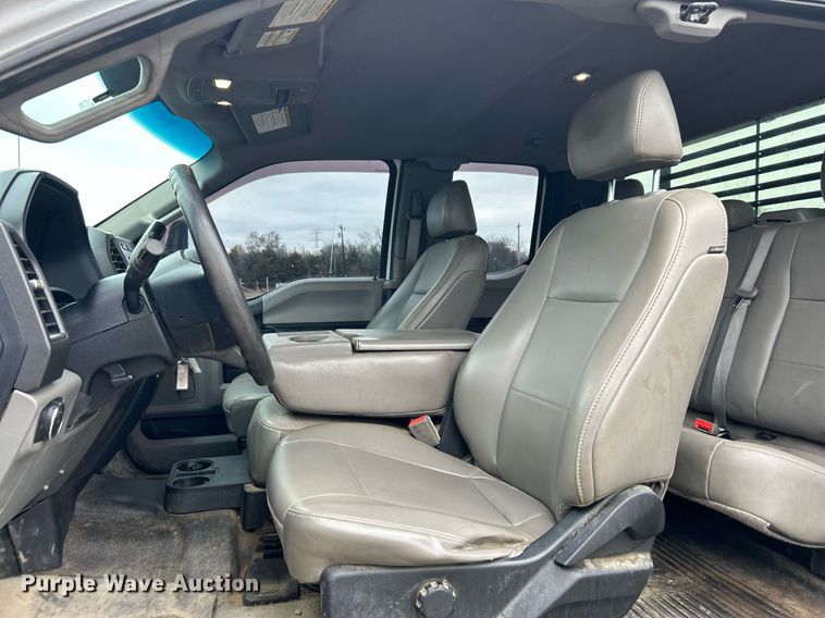 image for item DN0492 2019 Ford F550 XL  SuperCab flatbed truck