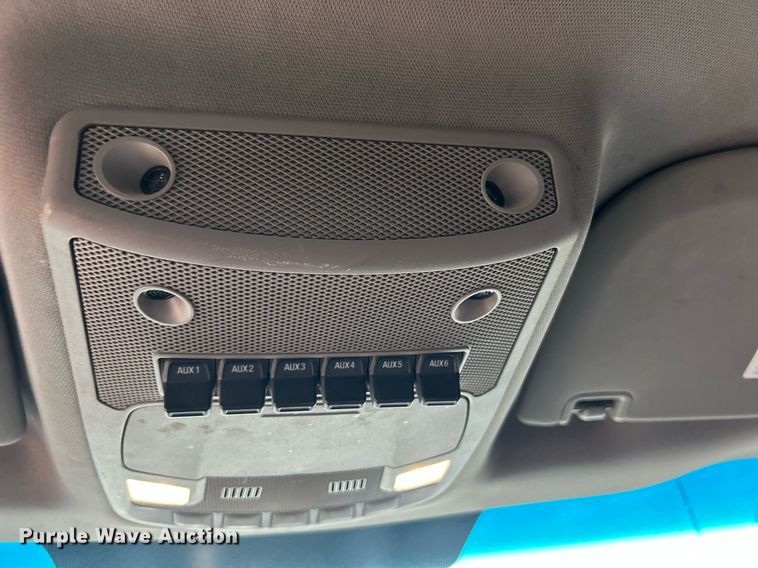 image for item DN0492 2019 Ford F550 XL  SuperCab flatbed truck