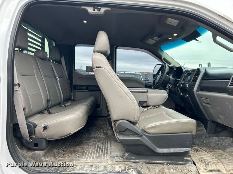 image for item DN0492 2019 Ford F550 XL  SuperCab flatbed truck