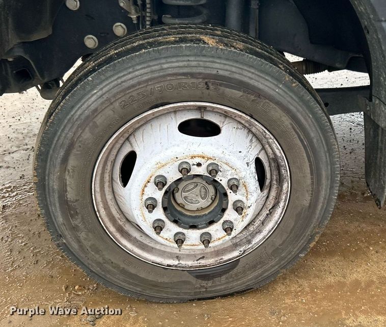 image for item DN0492 2019 Ford F550 XL  SuperCab flatbed truck