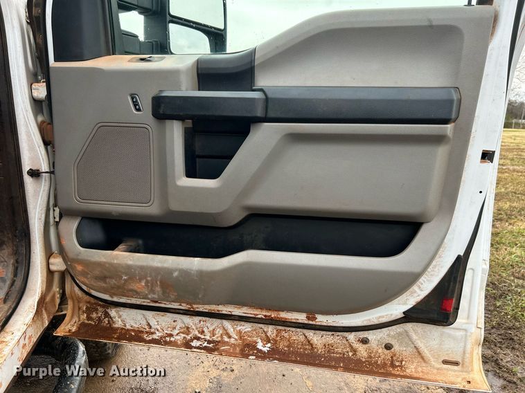 image for item DN0495 2018 Ford F250 XL  SuperCab pickup truck