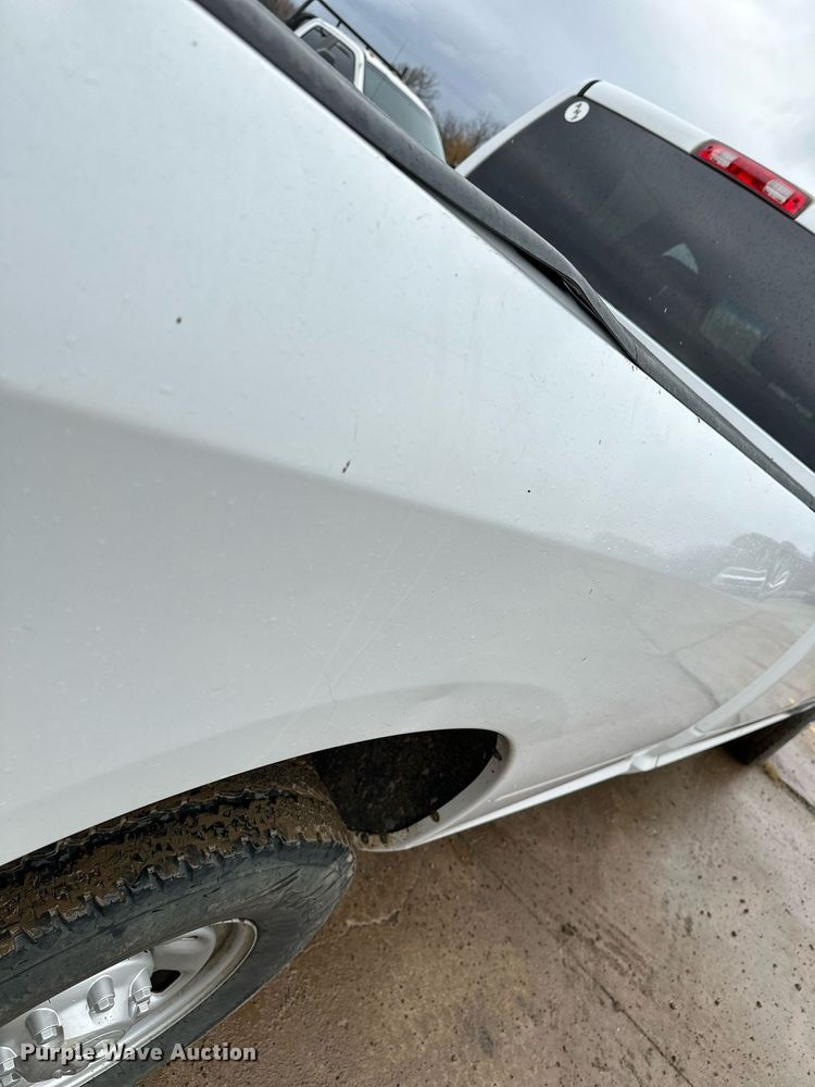 image for item DN0497 2015 Dodge Ram 2500HD  Crew Cab pickup truck