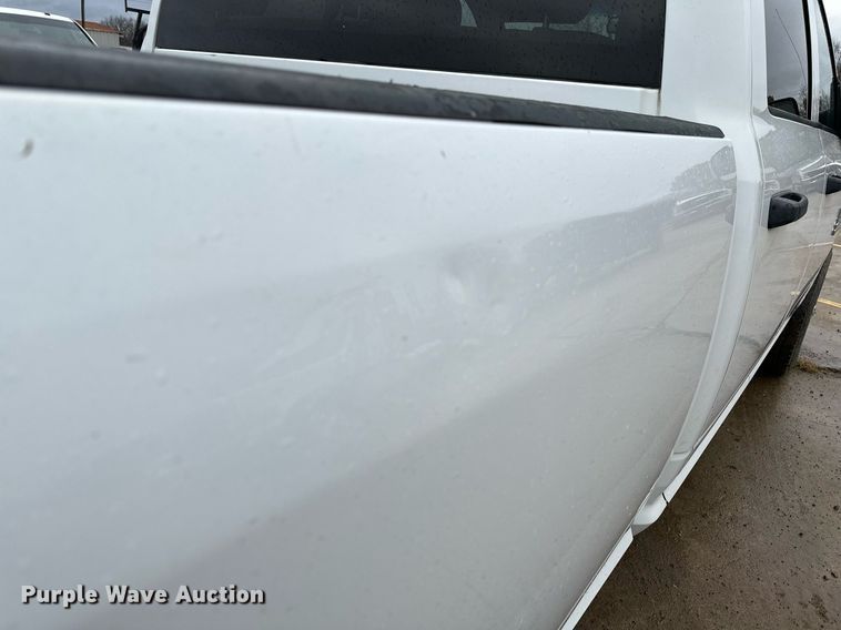 image for item DN0497 2015 Dodge Ram 2500HD  Crew Cab pickup truck