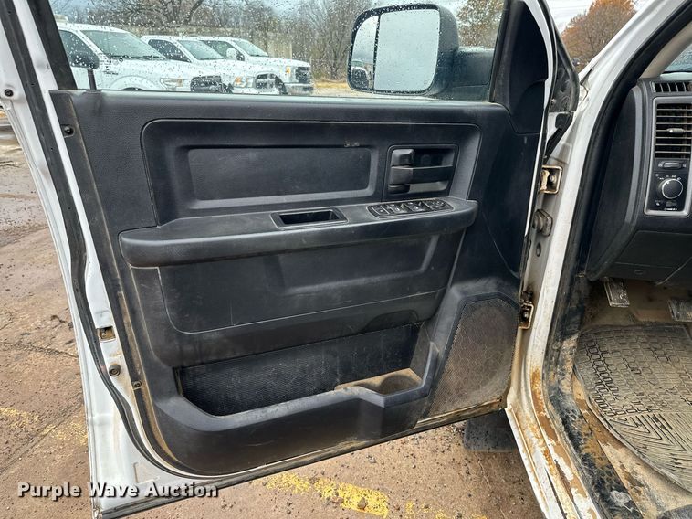 image for item DN0497 2015 Dodge Ram 2500HD  Crew Cab pickup truck