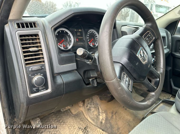 image for item DN0497 2015 Dodge Ram 2500HD  Crew Cab pickup truck