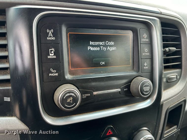 image for item DN0497 2015 Dodge Ram 2500HD  Crew Cab pickup truck