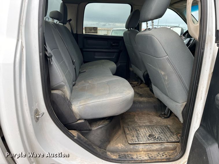 image for item DN0497 2015 Dodge Ram 2500HD  Crew Cab pickup truck