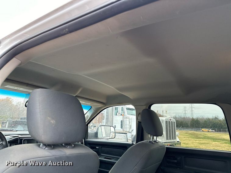 image for item DN0497 2015 Dodge Ram 2500HD  Crew Cab pickup truck