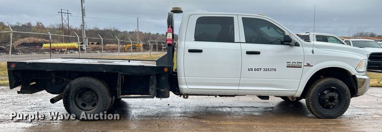 image for item DN0499 2014 Dodge Ram 3500HD  Crew Cab flatbed pickup truck