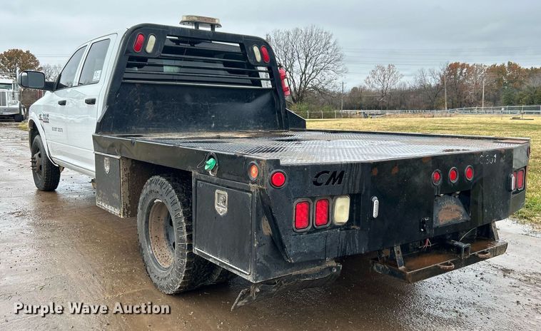 image for item DN0499 2014 Dodge Ram 3500HD  Crew Cab flatbed pickup truck