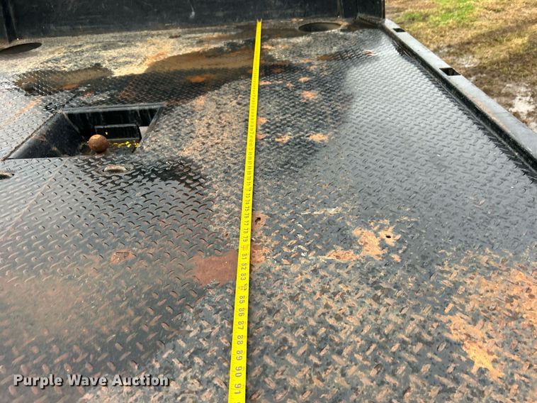 image for item DN0499 2014 Dodge Ram 3500HD  Crew Cab flatbed pickup truck