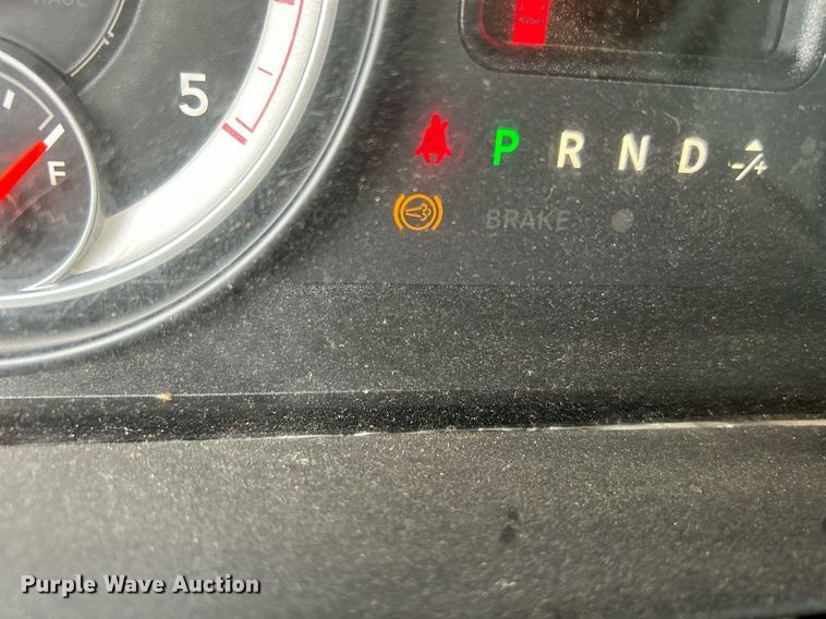 image for item DN0499 2014 Dodge Ram 3500HD  Crew Cab flatbed pickup truck