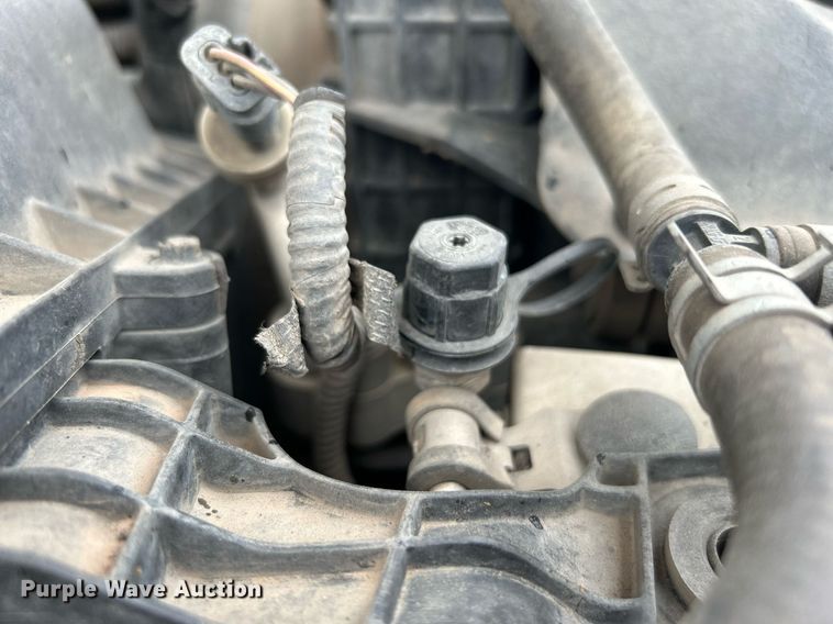 image for item DN0499 2014 Dodge Ram 3500HD  Crew Cab flatbed pickup truck