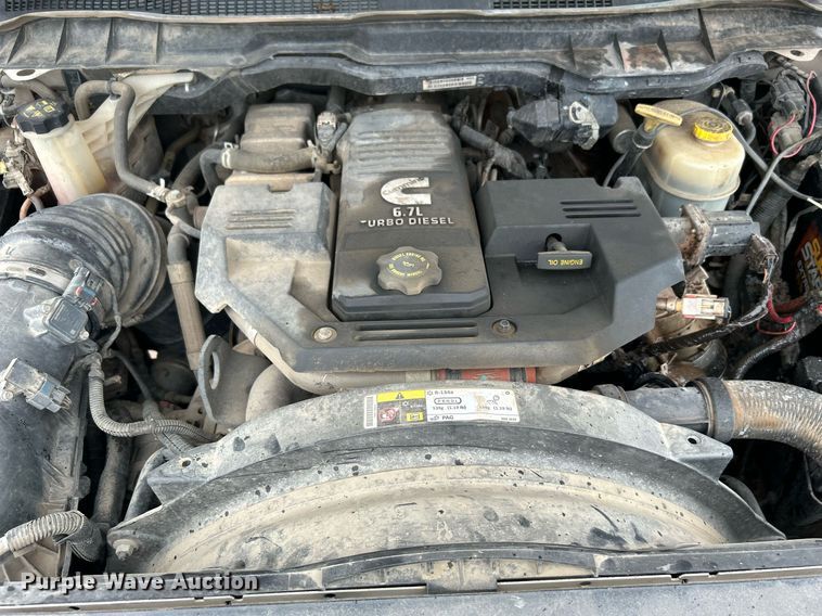 image for item DN0499 2014 Dodge Ram 3500HD  Crew Cab flatbed pickup truck