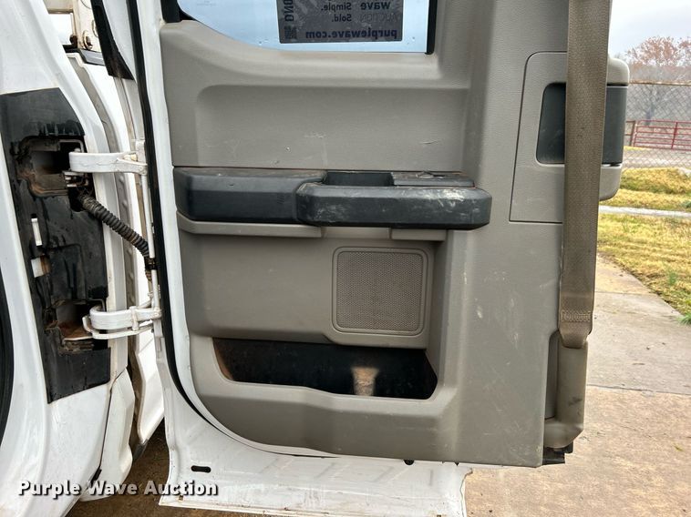 image for item DN0501 2017 Ford F150  SuperCab pickup truck