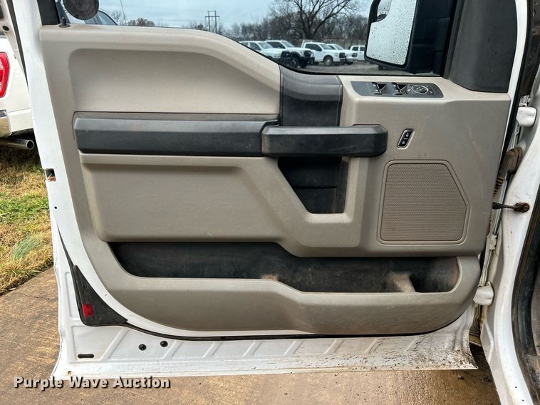 image for item DN0501 2017 Ford F150  SuperCab pickup truck