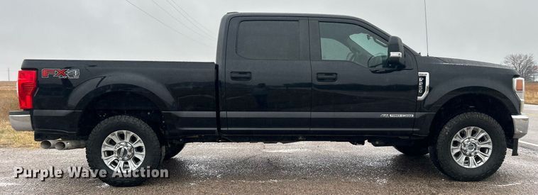 image for item DN0565 2020 Ford F250 Super Duty  Crew Cab pickup truck
