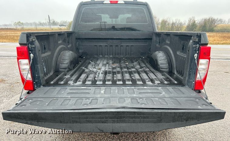 image for item DN0565 2020 Ford F250 Super Duty  Crew Cab pickup truck