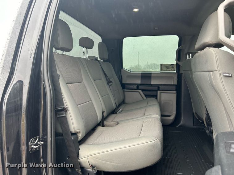 image for item DN0565 2020 Ford F250 Super Duty  Crew Cab pickup truck