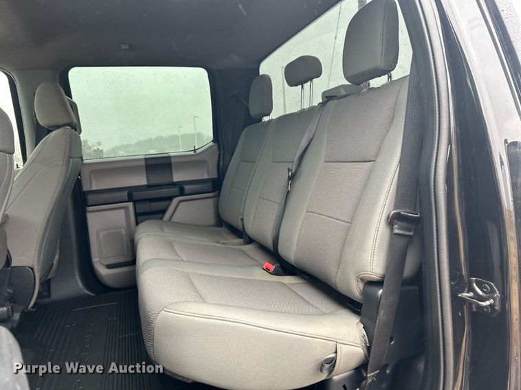 image for item DN0565 2020 Ford F250 Super Duty  Crew Cab pickup truck