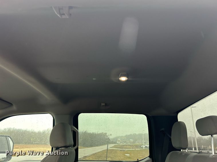 image for item DN0565 2020 Ford F250 Super Duty  Crew Cab pickup truck