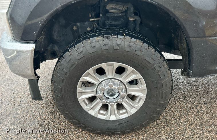 image for item DN0565 2020 Ford F250 Super Duty  Crew Cab pickup truck