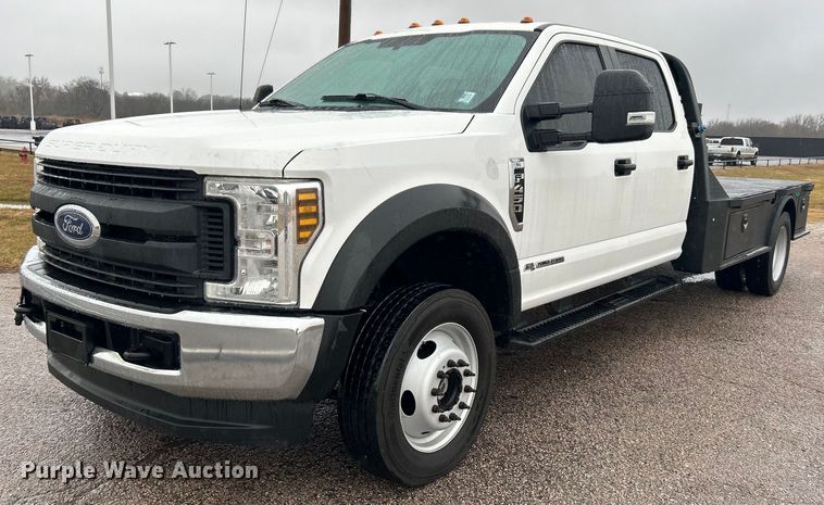 image for item DN0566 2018 Ford F450 Super Duty  Crew Cab flatbed truck