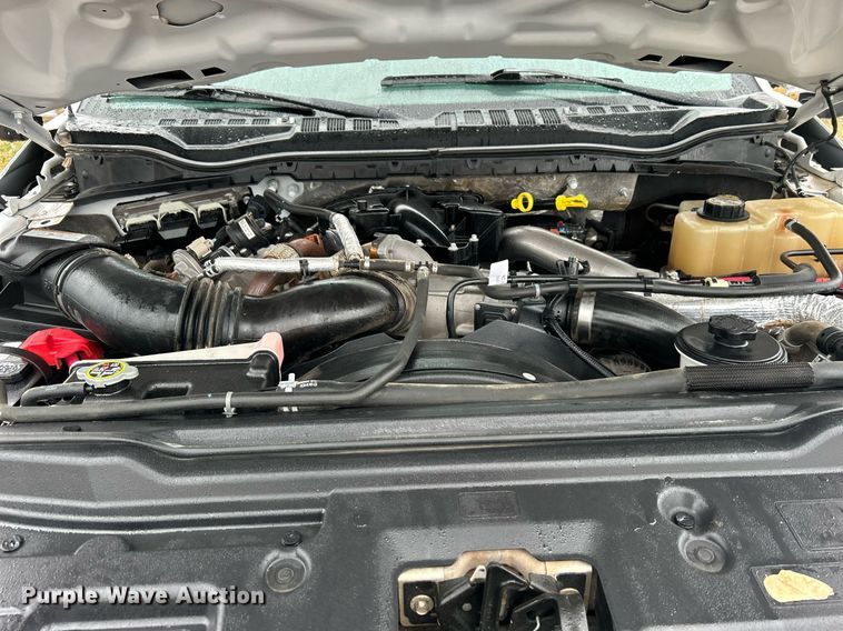 image for item DN0566 2018 Ford F450 Super Duty  Crew Cab flatbed truck