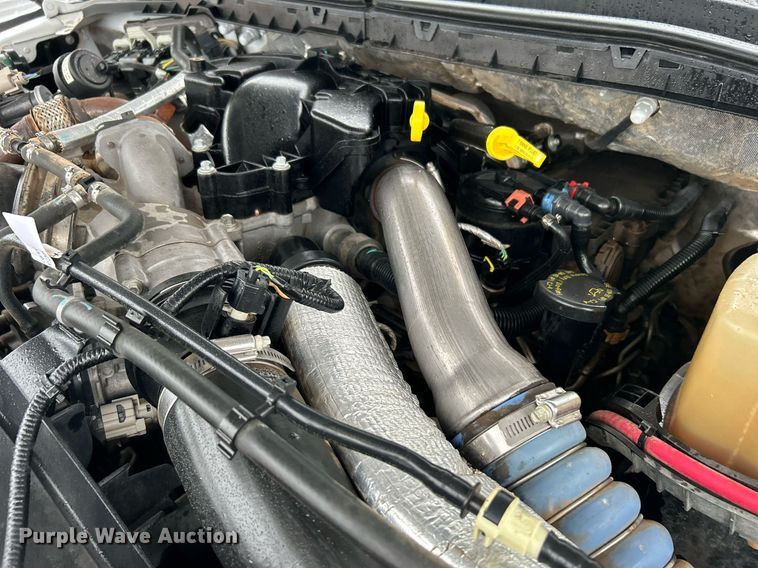 image for item DN0566 2018 Ford F450 Super Duty  Crew Cab flatbed truck