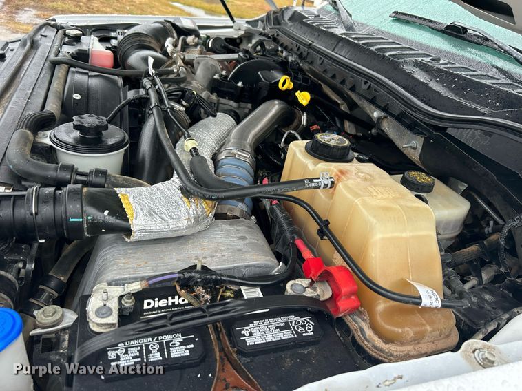 image for item DN0566 2018 Ford F450 Super Duty  Crew Cab flatbed truck