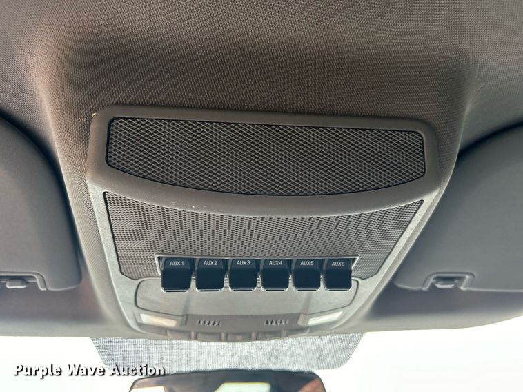 image for item DN0566 2018 Ford F450 Super Duty  Crew Cab flatbed truck