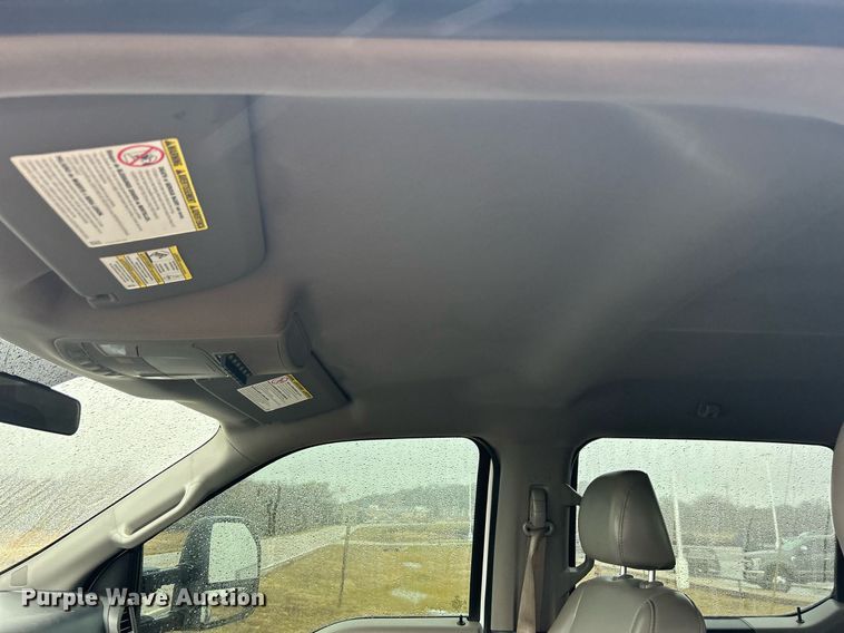 image for item DN0566 2018 Ford F450 Super Duty  Crew Cab flatbed truck