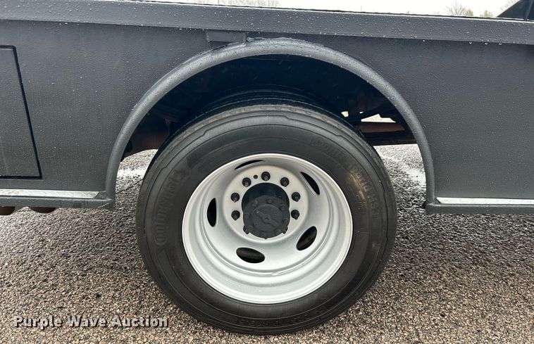 image for item DN0566 2018 Ford F450 Super Duty  Crew Cab flatbed truck